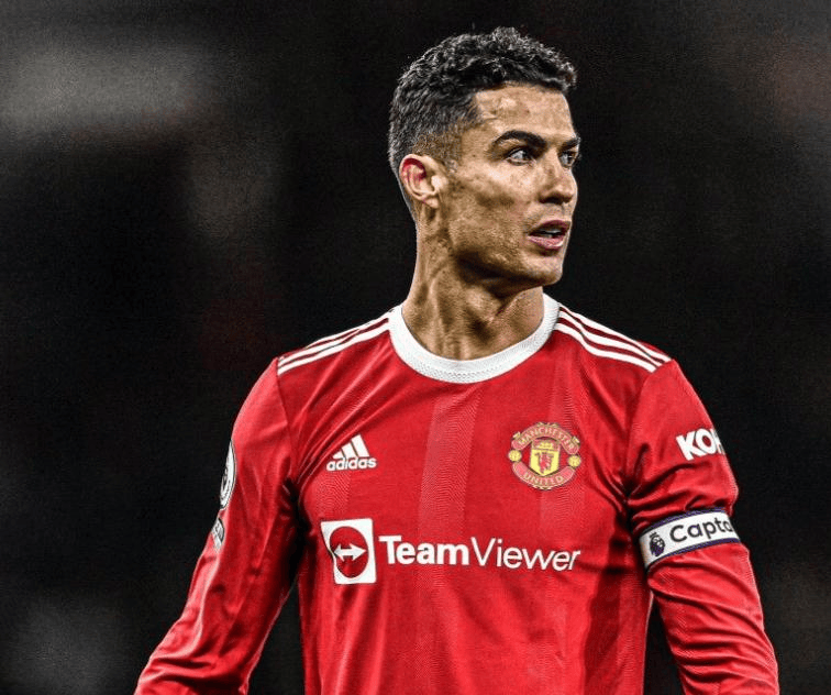 滕哈赫铁腕逼抢，C罗拒绝执行，前助教揭秘曼联决裂内幕